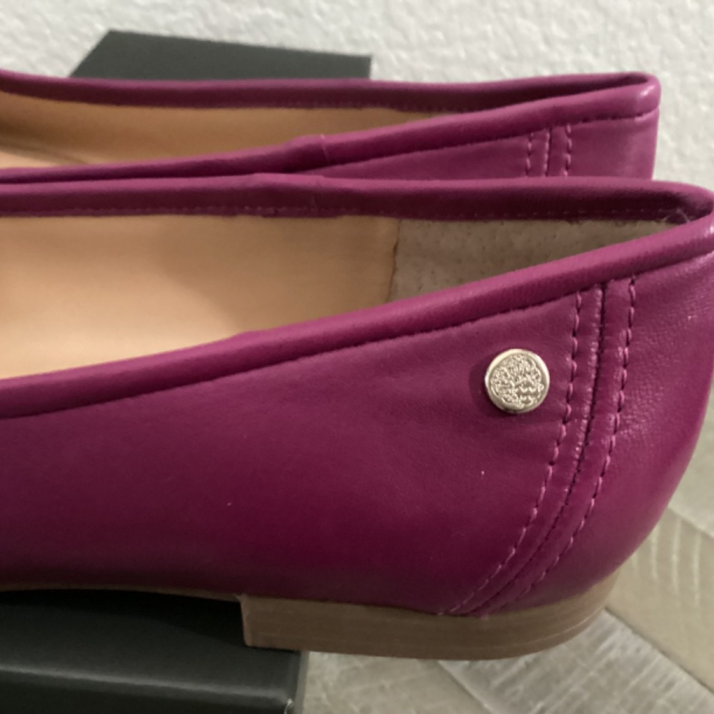 Vince Camuto Minndy Flat (Women), size 8 - Picture 10 of 10